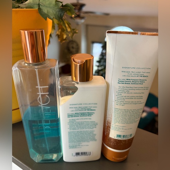 Bath & Body Works At The Beach Collection - Picture 2 of 2